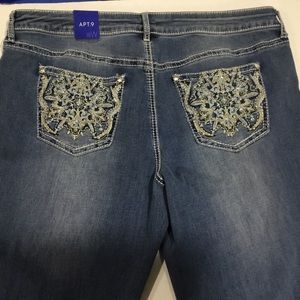 Apt. 9 Jeans - Apt. 9 Embellished Bootcut Jeans NWT Apt. 9 Jeans - Apt. 9 Embellished Bootcut Jeans NWT